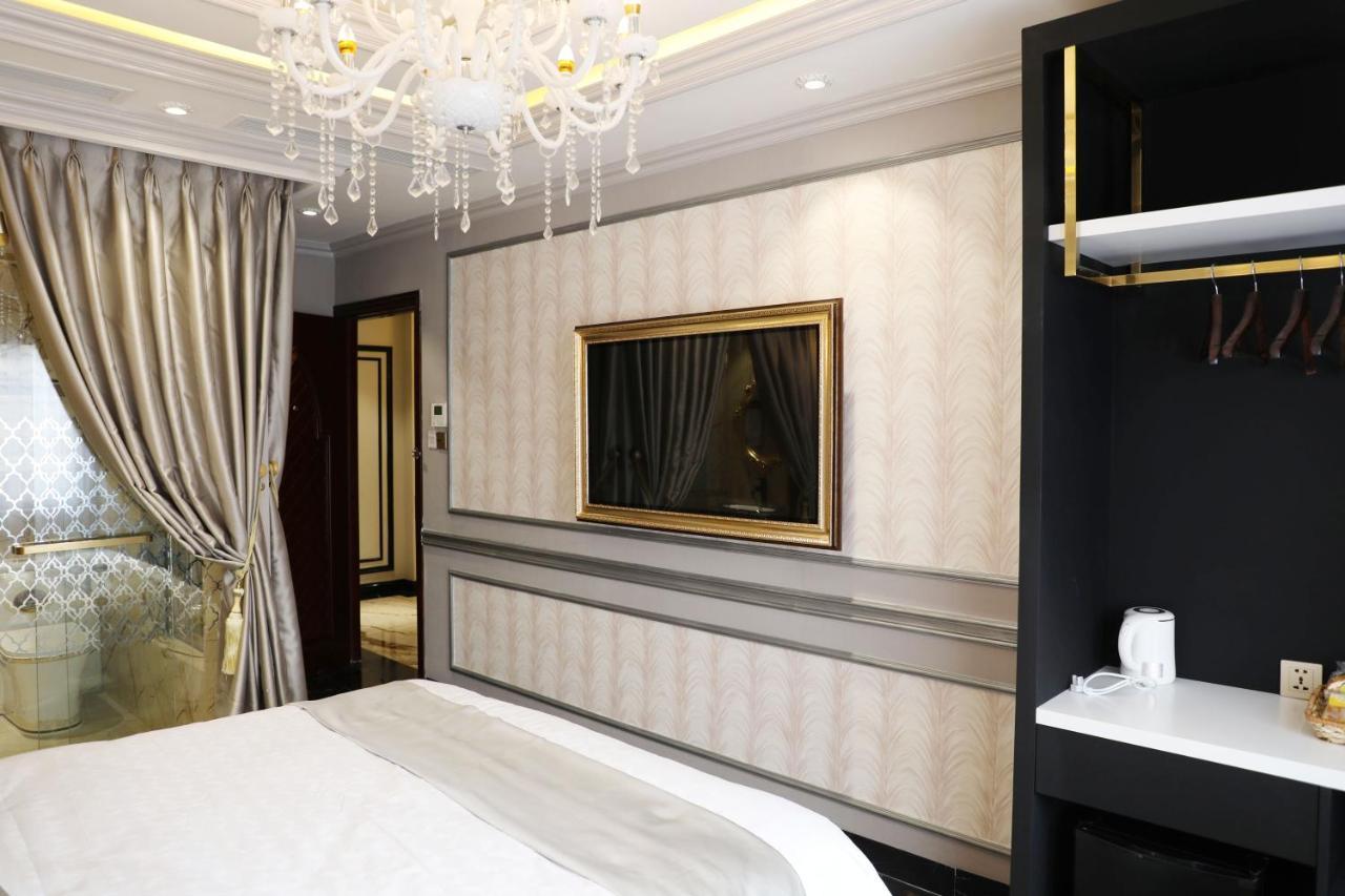 Enjoy Hotel 7 Хошимин Екстериор снимка