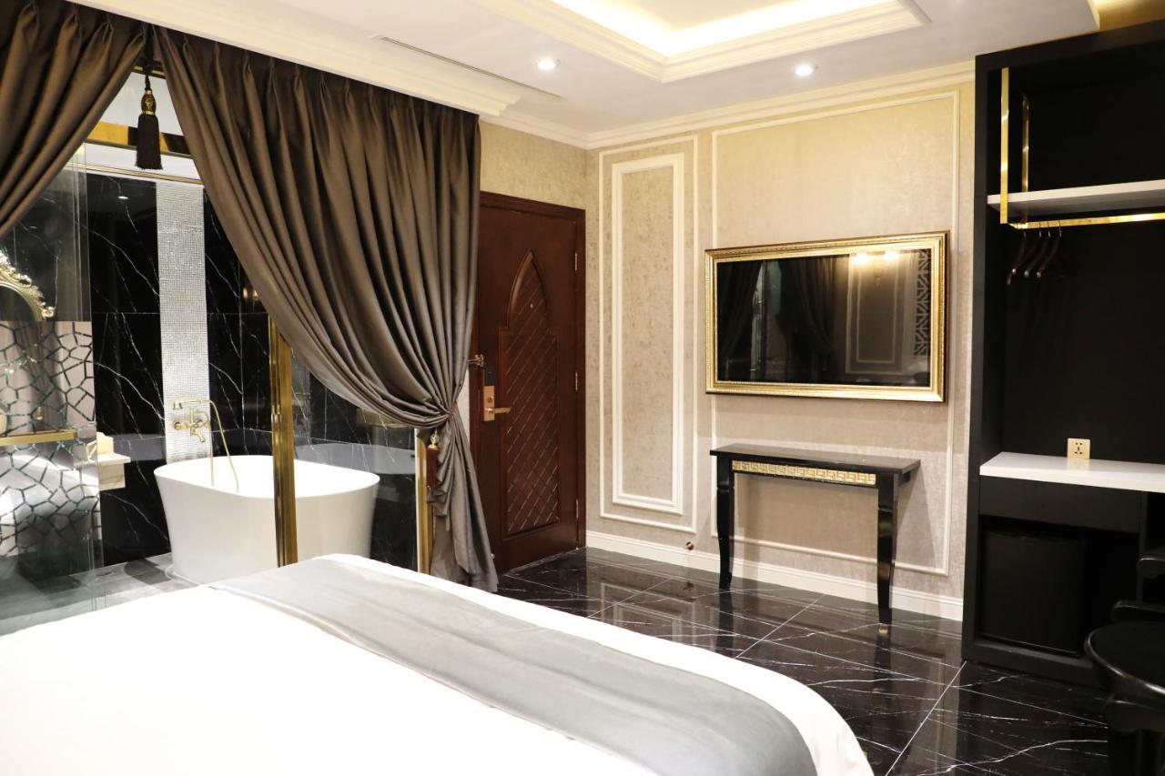 Enjoy Hotel 7 Хошимин Екстериор снимка